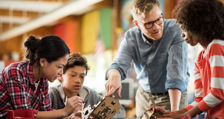 IIE mini-course All Hands On Tech! - featured
