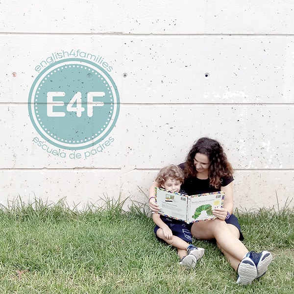 Parents in Madrid: Tania & little one reading E4F