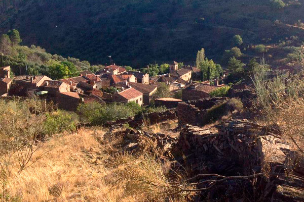 Hiking with kids in Patones de Arriba