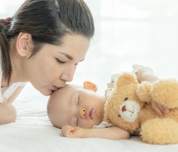 How to Transition into Parenthood: Realistic Expectations of Postpartum Life